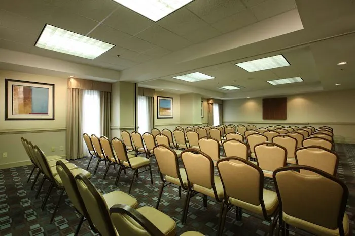 Hampton Inn Pennsville 5