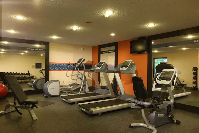 Hampton Inn Pennsville 5