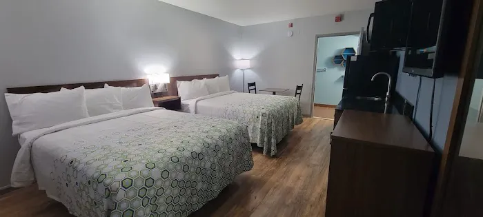 HomeTowne Studios Egg Harbor - Atlantic City Airport 4