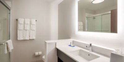 Holiday Inn Express & Suites Absecon-Atlantic City Area by IHG