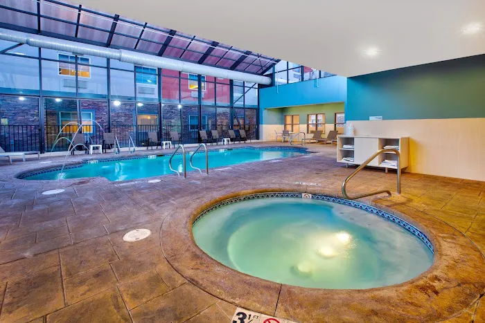 Holiday Inn Express & Suites Absecon-Atlantic City Area by IHG 4