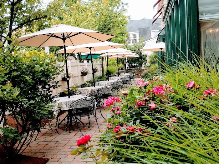The Inn At Leola Village - A Historic Hotel of America 5