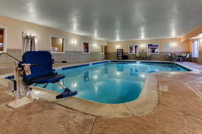 Holiday Inn Express & Suites Lancaster-Lititz by IHG 4