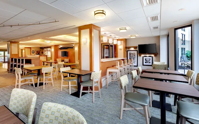 Hampton Inn Lancaster 4