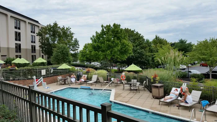 Hampton Inn Lancaster 4