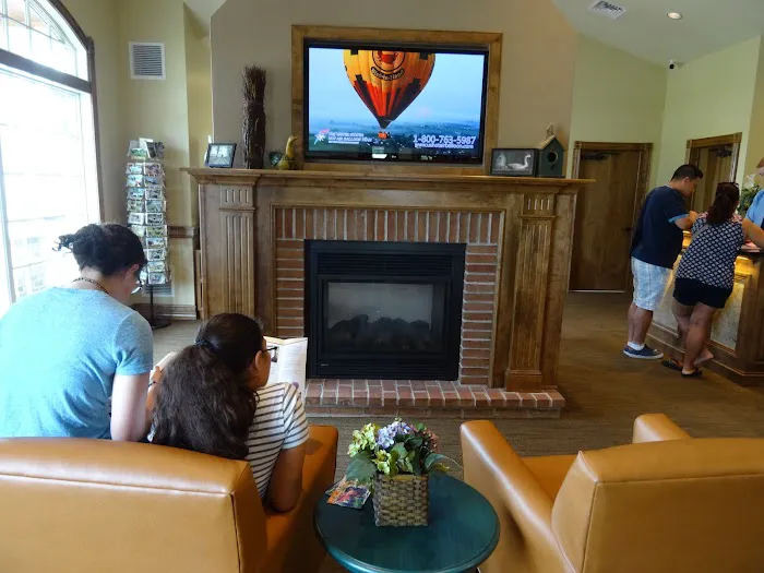 Bird-in-Hand Family Inn 4