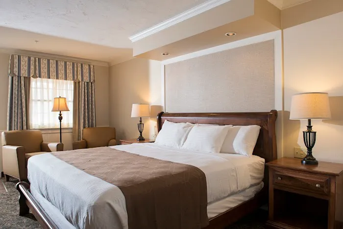 Bird-in-Hand Family Inn 4