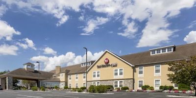 Best Western Plus Revere Inn & Suites