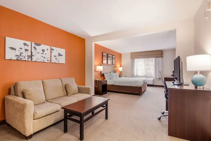 Sleep Inn & Suites 4