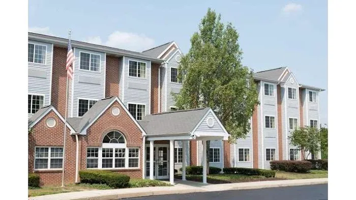 Microtel Inn & Suites by Wyndham West Chester 4