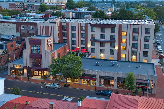 Hotel Warner 4