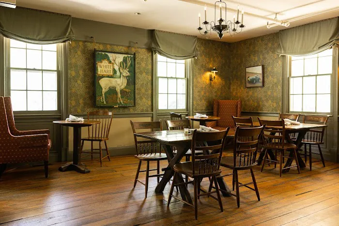 The White Hart 4