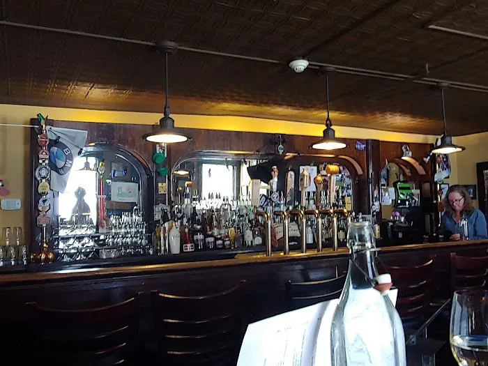 Falls Village Inn 5