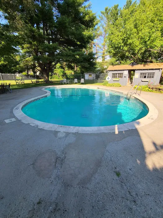 Travelodge by Wyndham Great Barrington Berkshires 4