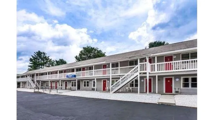 Travelodge by Wyndham Great Barrington Berkshires 4