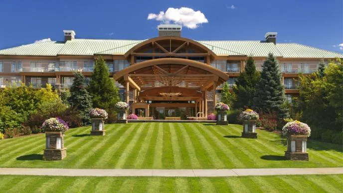 The Lodge at Turning Stone 4
