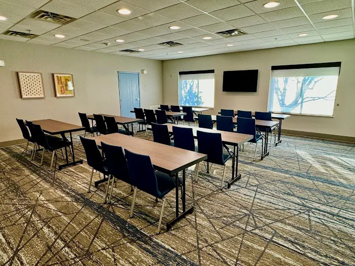 Holiday Inn Express & Suites Dewitt (Syracuse) by IHG 4