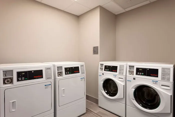 Homewood Suites by Hilton Syracuse - Carrier Circle 4