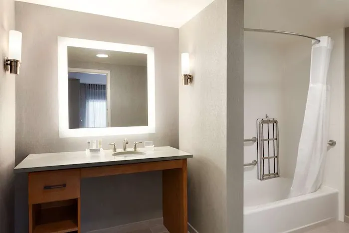 Homewood Suites by Hilton Syracuse - Carrier Circle 4