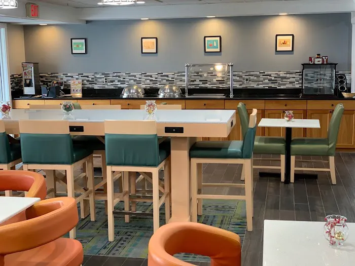 CrestHill Suites Syracuse 4