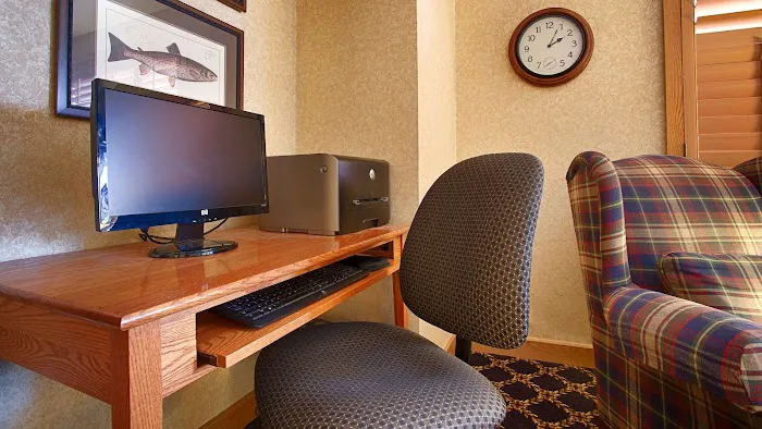 Quality Inn Tully 4
