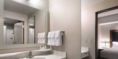 SpringHill Suites Syracuse Carrier Circle