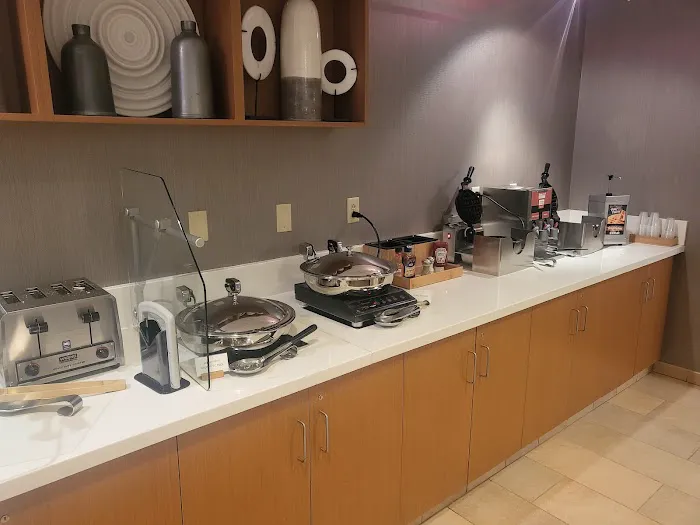 SpringHill Suites Syracuse Carrier Circle 4