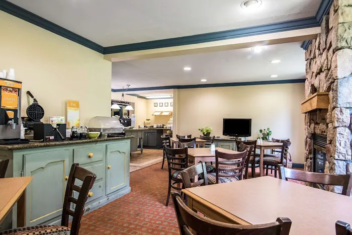 Quality Inn Cortland - University Area 4