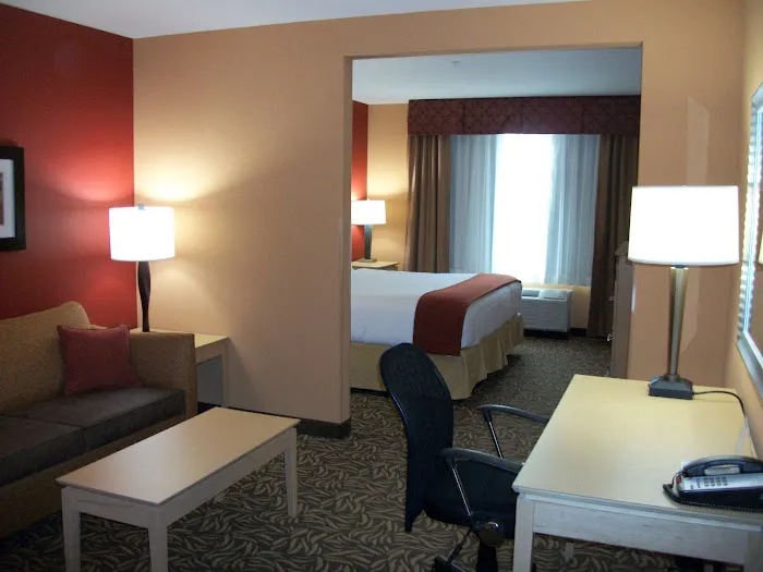 Holiday Inn Express Cortland by IHG 4