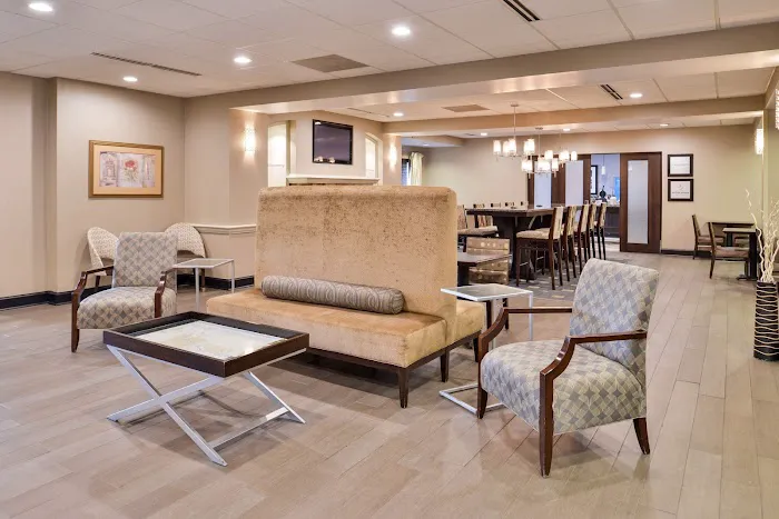 Hampton Inn Cortland 4
