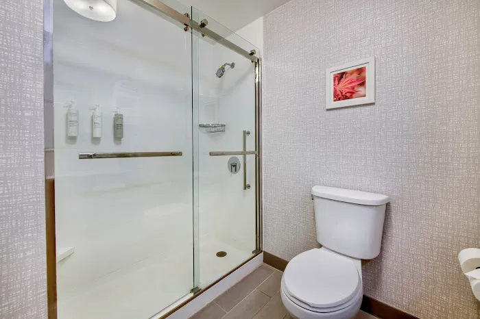 Hampton Inn Cortland 4