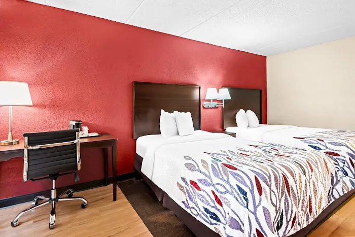 Red Roof Inn Cortland 4