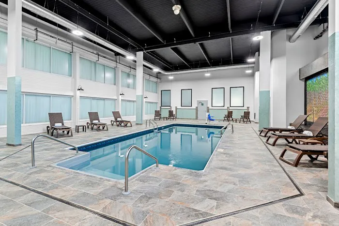 HomeTowne Studios & Conference Center Cortland 4