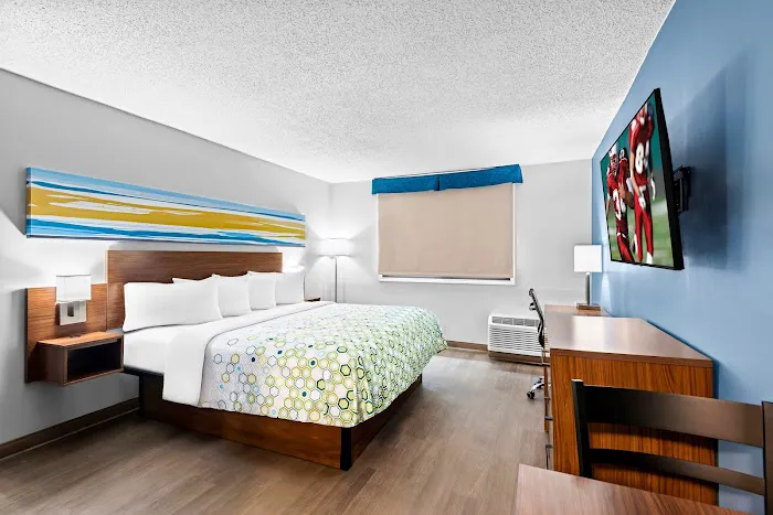 HomeTowne Studios & Conference Center Cortland 4