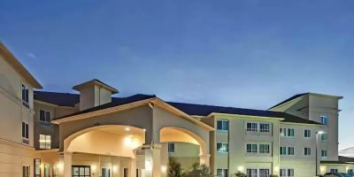 Comfort Inn & Suites Verona at Turning Stone Resort Casino