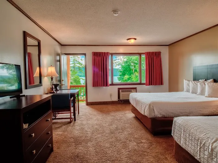 Lake 'n Pines Motel 4