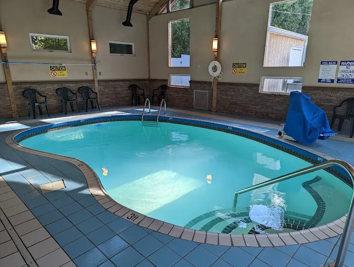 Lake 'n Pines Motel 4
