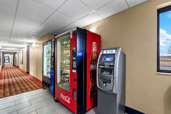 Super 8 by Wyndham Amsterdam 4