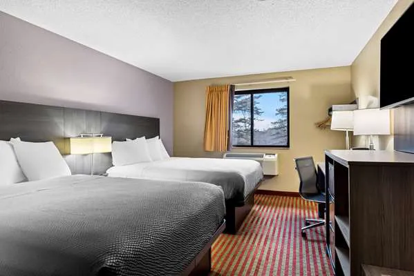 Super 8 by Wyndham Amsterdam 4