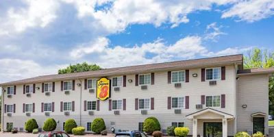 Super 8 by Wyndham Johnstown/Gloversville