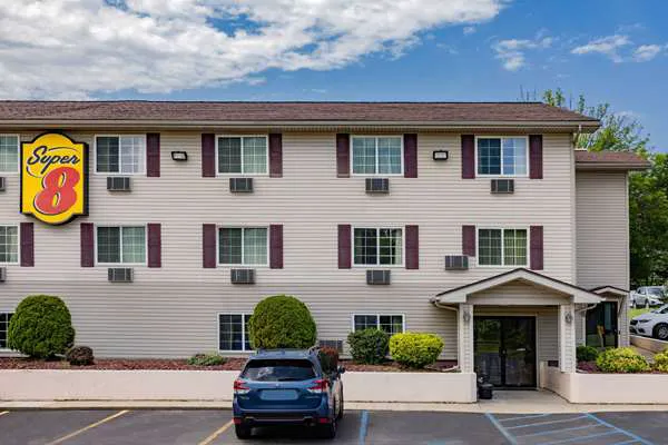 Super 8 by Wyndham Johnstown/Gloversville 4