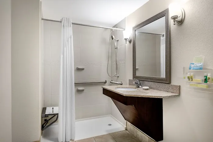 Holiday Inn Johnstown-Gloversville by IHG 4