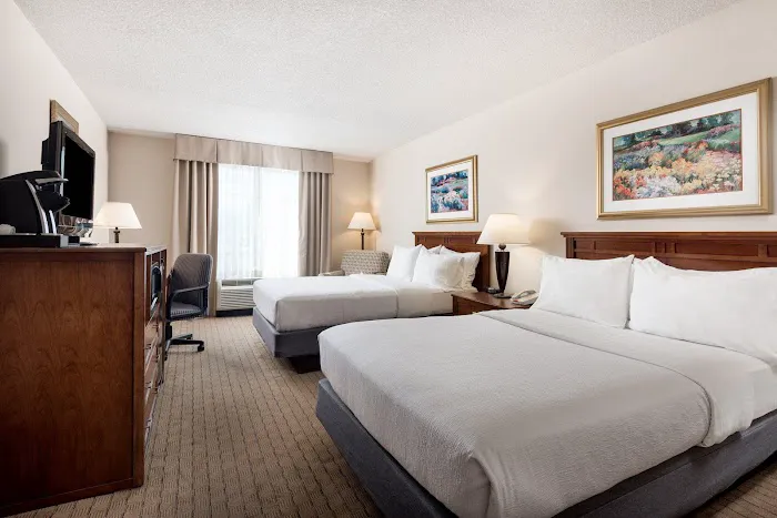 Holiday Inn Johnstown-Gloversville by IHG 4