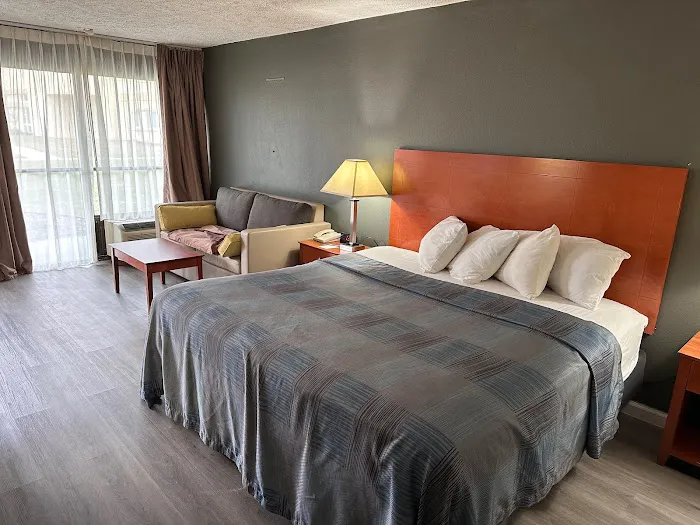 Wilkes Barre Inn & Suites conference center 4
