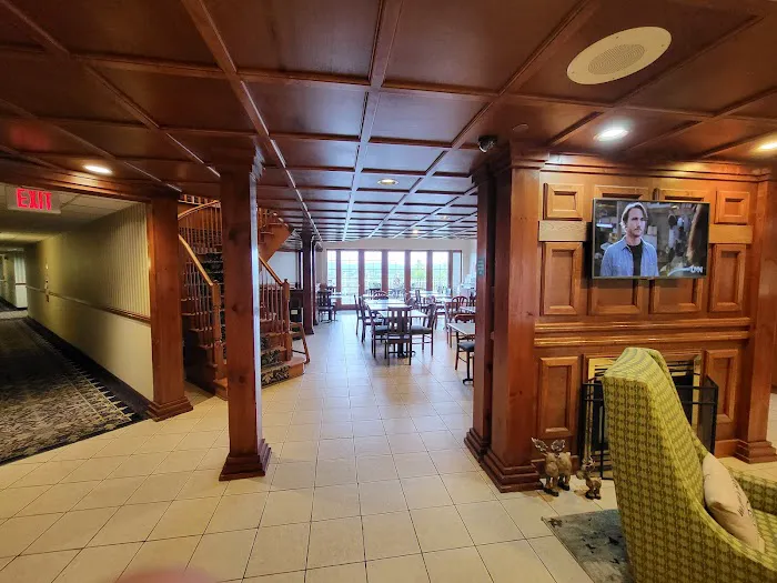 Host Inn All Suites Hotel 4
