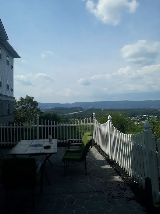 Host Inn All Suites Hotel 4