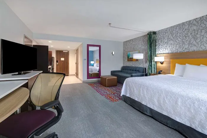 Home2 Suites by Hilton Wilkes-Barre 4
