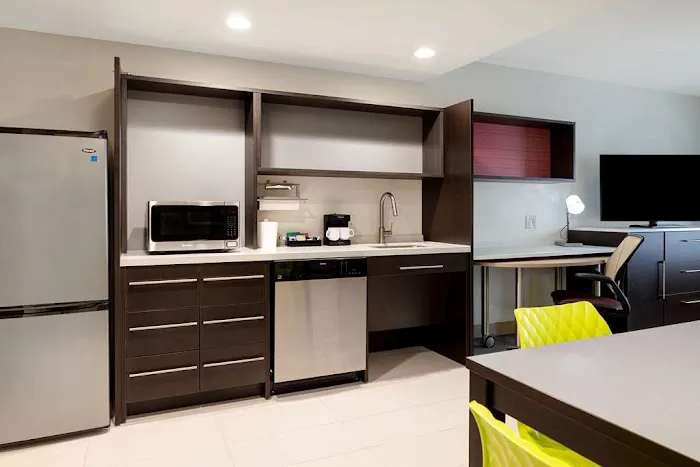 Home2 Suites by Hilton Wilkes-Barre 4