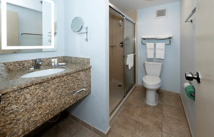 Red Roof Inn & Suites Wilmington – New Castle 4