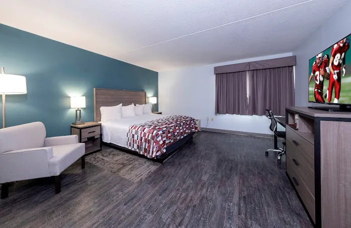 Red Roof Inn & Suites Wilmington – New Castle 4